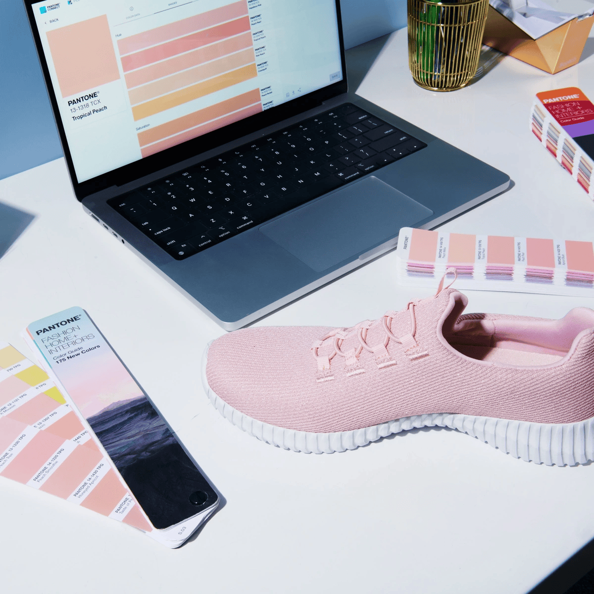 DĨNH TRẦN COLOR - CHUYÊN CUNG CẤP PANTONE UY TÍN SỐ 1 VIỆT NAM 17 NĂM